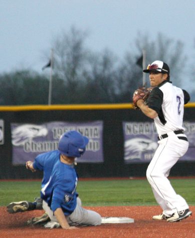Baseball: ‘Hawks prepare for WIAC tourney