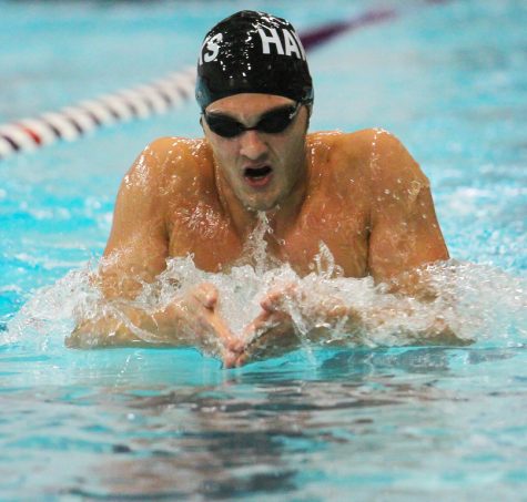 Men’s and Women’s Swim & Dive: Swimmers suffer first defeat