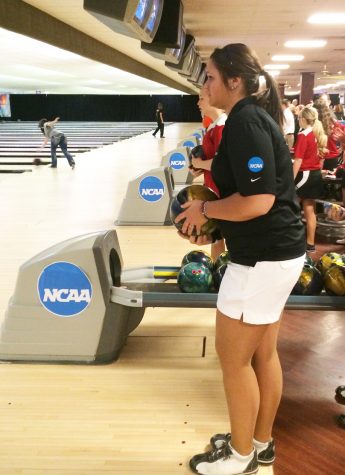 Women’s Bowling: ‘Hawks achieve historic finish