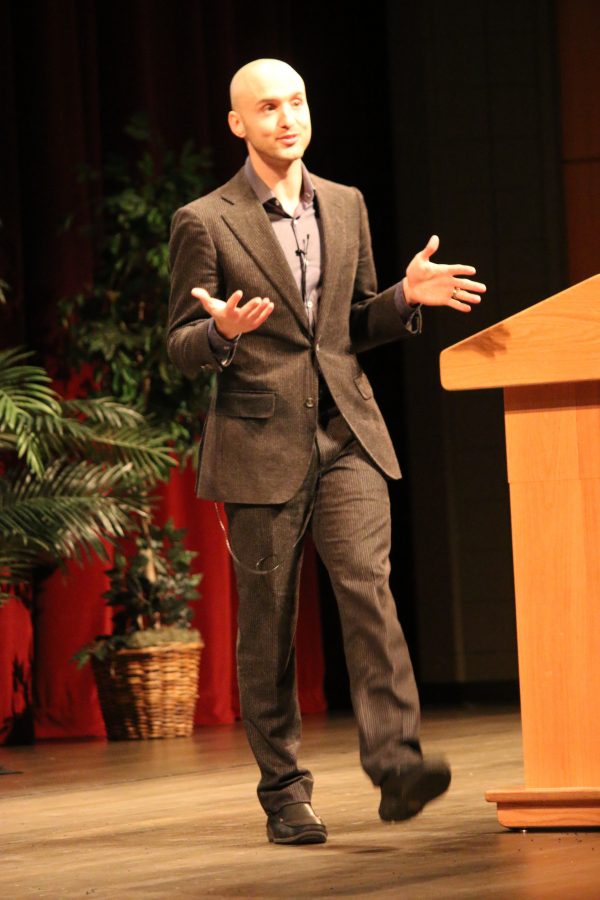 Poet, world traveler and former mixed martial arts fighter Cameron Conaway presented “Bare Knuckle Warrior Poetics: On Fighting, Writing and the Worlds Between,” a lecture dedicated to sharing his learned experiences while living in Thailand. Photo by Amber Levenhagen.