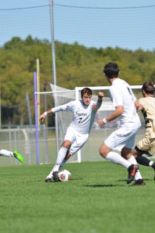 Soccer squad makes playoff push