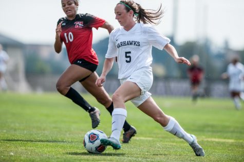 Women’s soccer ties Blue Devils in WIAC opener