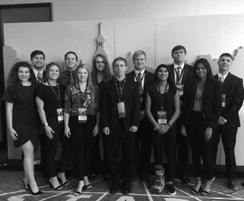 CEO shows innovations at conference