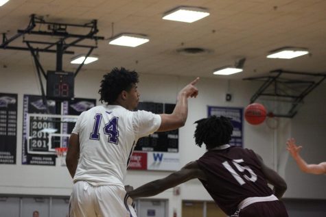 Fourth straight game slips away from UW-W