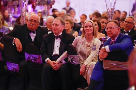 A night of purple and white