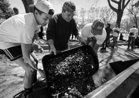 UW-W students take part in annual volunteer project