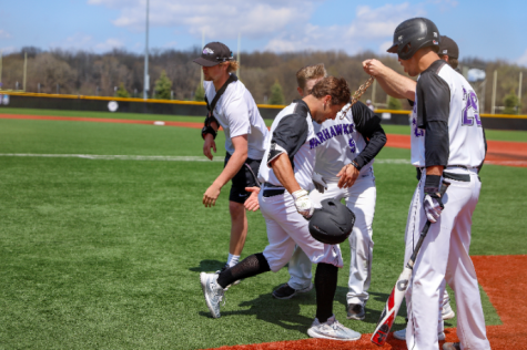 Baseball chains together wins in five of six