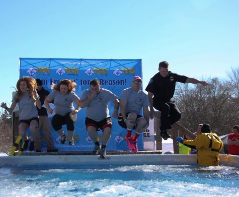 Polar Plunge brings teams and communities together