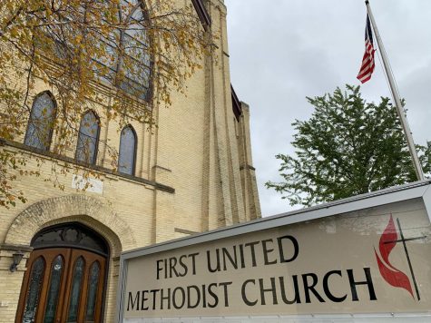 Whitewater church feeds college students