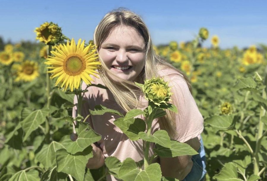 Kailee+Seeger%2C+Sophomore%2C+talks+about+the+pressures+of+being+a+first+generation+student+in+college.