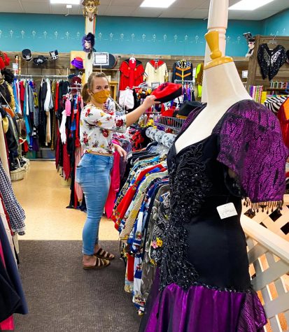 YBCA on X: Share stories about thrifted garments and