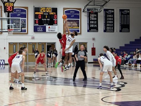 Whitewater wins the opening game tipoff against Olivet on December 10, 2022 in Kachel Gymnasium. 
(left to right) Delvin Barnstable, Carter Capstran, Trevon Chisolm, Miles Barnstable, and Jameer Barker.