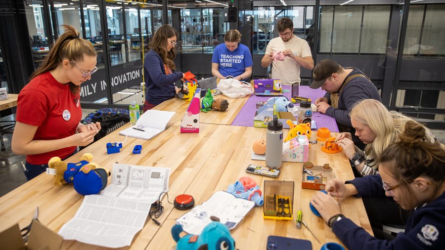 Students+participate+in+annual+Holiday+Toy+Hack%2C+donating+55+modified+toys