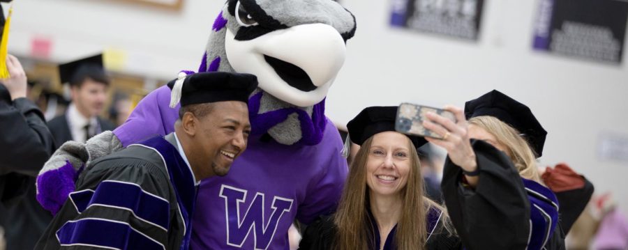 Photo taken from the UWW graduation informational site.