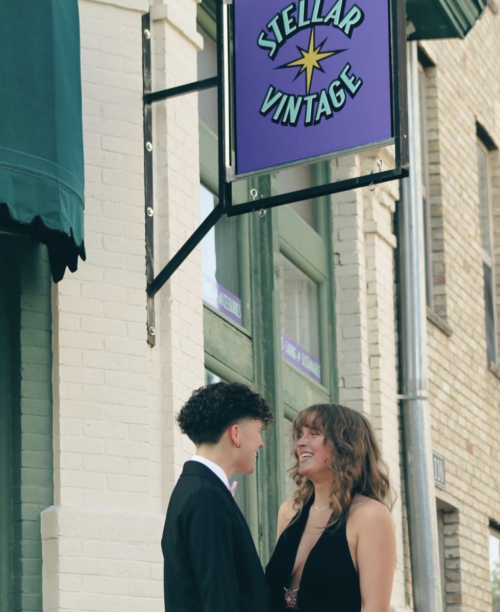 Fiancée’s Holly Barnett and Lys Dobbs look at each other delightfully in front of Stellar Vintage.