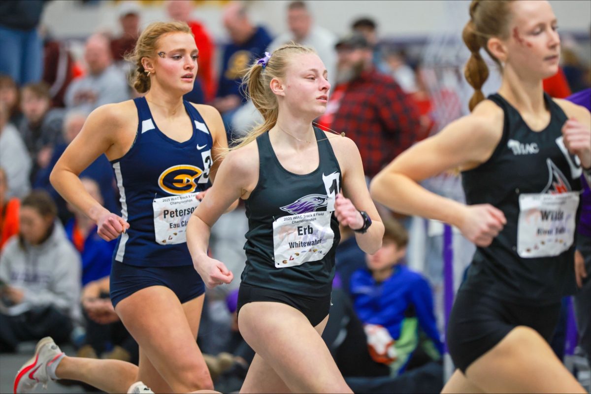 Katie Erb (Center) enters her senior season looking to lead her team to nationals. (Katie Erb)
