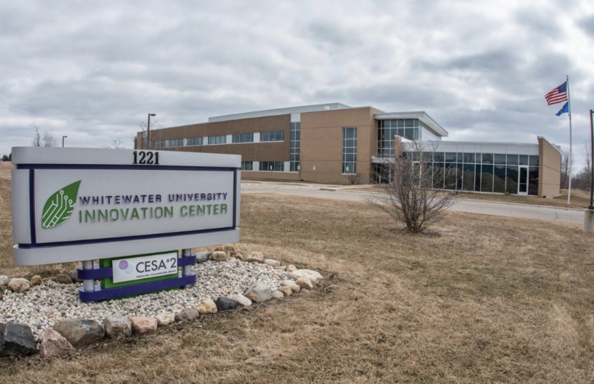 Launch Pad provides scholars with office spaces, meeting rooms, internet, VoIP phones, scanners, and printers at the world-class Whitewater University Innovation Center. (Courtesy of Evan Halpop)